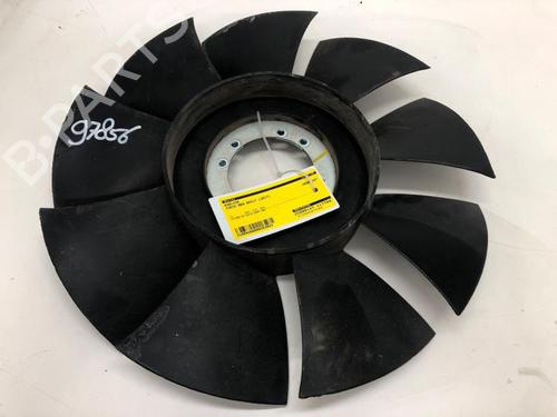 Køleventilator elektrisk Køleventilator elektrisk IVECO DAILY VI Van 35S16, 35C16, 40C16, 50C16, 70C16 (160 hp) 39913897 39913897