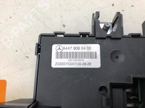 Fuse box MERCEDES-BENZ EQV (W447) EQV 300 (447.813, 447.815) | BP24431511E1