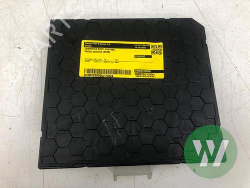 Used Electronic module Electronic module SKODA OCTAVIA IV Combi (NX5, PV5) 1.5 TSi (150 hp) 39993104 39993104