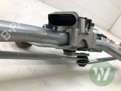 Front wiper motor OPEL CORSA F (P2JO) 1.2 (68) | BP34055117M29 - Image 2