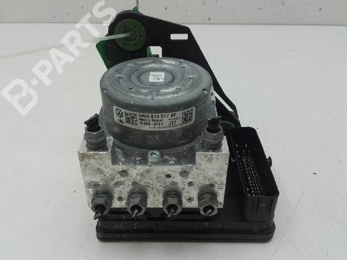 Used ABS pump VW GOLF VIII (CD1, DA1) 1.5 eTSI (150 hp) 9102664