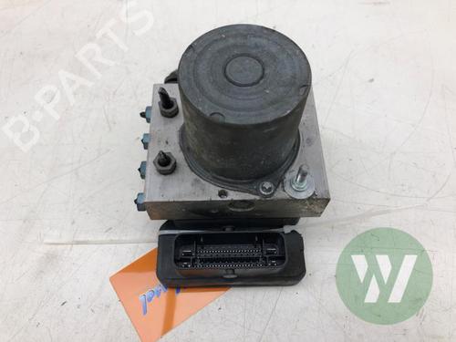 Used ABS pump ABS pump MERCEDES-BENZ VITO Van (W447) 111 CDI (447.601, 447.603, 447.605) (114 hp) 32744157 32744157