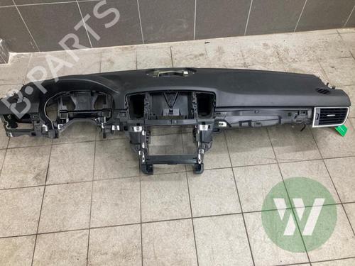 Used Dashboard Dashboard 37536817 37536817