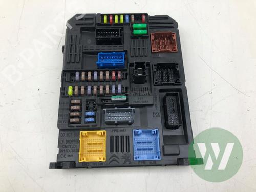 Sikringsdåse TOYOTA PROACE Van (MDZ_) 2.0 D4d (MDZ6, MDZ5) (177 hp) 31319707