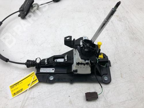 Used Gear lever RENAULT ZOE (BFM_) ZOE (BFMD) (109 hp) 10561042