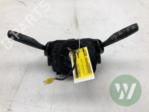 Commutateur OPEL CORSA F (P2JO) 1.2 (68) (101 hp) 32974658