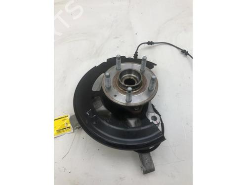 Used Left front steering knuckle OPEL ASTRA K Sports Tourer (B16) 1.2 Turbo (35) (131 hp) 18257052