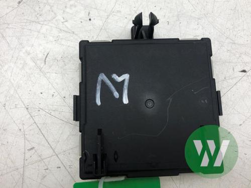 Used Electronic module Electronic module MERCEDES-BENZ SPRINTER 3,5-t Tourer Bus (B907) 319 CDI (907.733, 907.735) (190 hp) 39915985 39915985