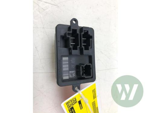 Used Electronic sensor OPEL GRANDLAND / GRANDLAND X (A18, P1UO) 1.2 (75) (131 hp) 32632382