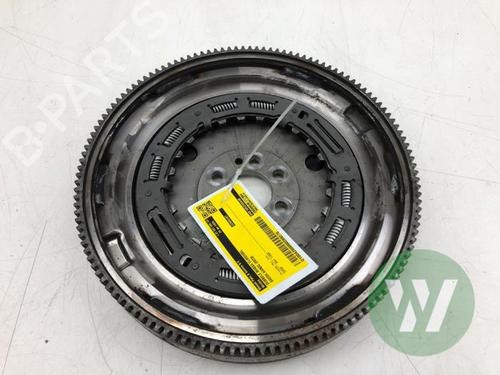 Used Flywheel Flywheel SKODA KAROQ (NU7, ND7) 1.5 TSI (150 hp) 34407338 34407338
