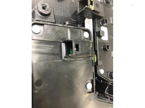 Switch MERCEDES-BENZ GLB (X247) GLB 200 d (247.612) | BP17964727I30 
