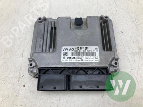 Centralita motor Centralita motor VW GOLF SPORTSVAN VII (AM1, AN1) 1.5 TSI (130 hp) 36068547 36068547