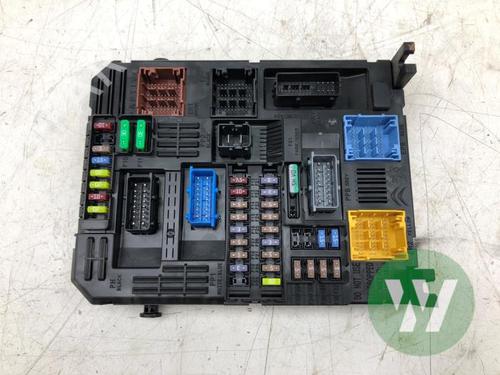 Used Fuse box Fuse box OPEL VIVARO C Van (K0) 2.0 (144 hp) 33683682 33683682