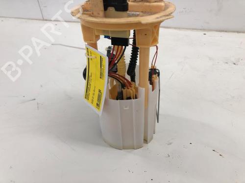 Used Fuel pump MERCEDES-BENZ SPRINTER 3,5-t Van (B907, B910) 315 CDI RWD (907.631, 907.633, 907.635, 907.637) (150 hp) 26936517