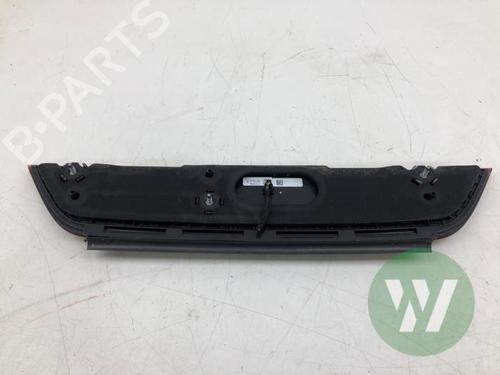 Used Third brake light Third brake light FORD TRANSIT CUSTOM V710 Van (NRN) 2.5 Duratec Plug-in-Hybrid (232 hp) 39916272 39916272