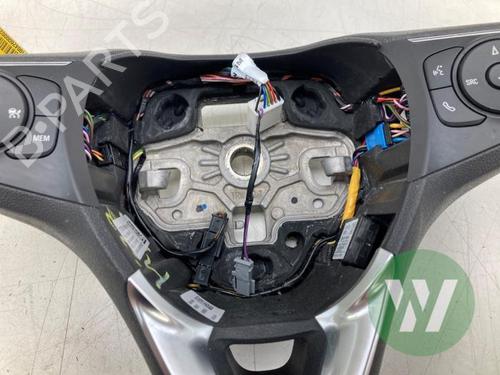 Used Steering wheel Steering wheel OPEL MOKKA 1.2 (76) (131 hp) 33437531 33437531