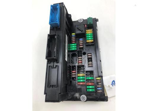 Fuse box BMW X3 (F25) xDrive 20 d (163 hp) 17873932