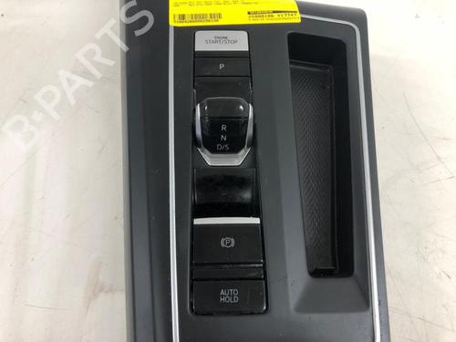 Gear lever VW GOLF VIII (CD1, DA1) 1.5 eTSI | BP39914059M90 - Image 2