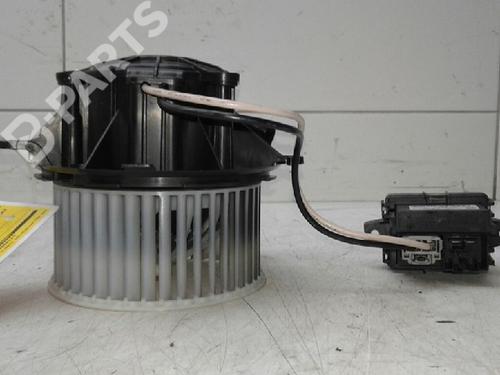 Used Heater blower motor VAUXHALL ZAFIRA Mk III (P12) 1.6 CDTi (75) (136 hp) 5834744