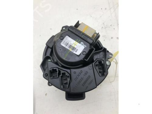 Used Heater blower motor Heater blower motor RENAULT CLIO V (B7_) 1.6 E-TECH 145 (B7MU) (143 hp) 39913177 39913177