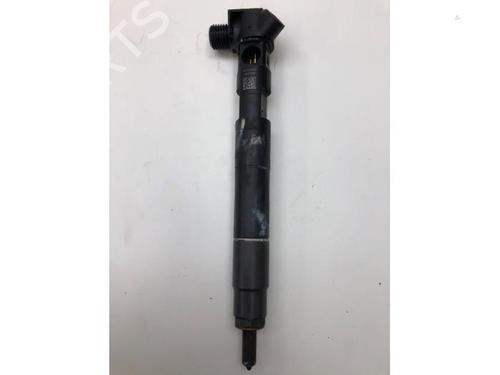 Used Injector MERCEDES-BENZ CLA Coupe (C117) CLA 220 CDI / d (117.303) (170 hp) 17799041