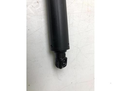 Used Tailgate lift support MERCEDES-BENZ B-CLASS Sports Tourer (W247) B 250 e (247.086) (218 hp) 14578459