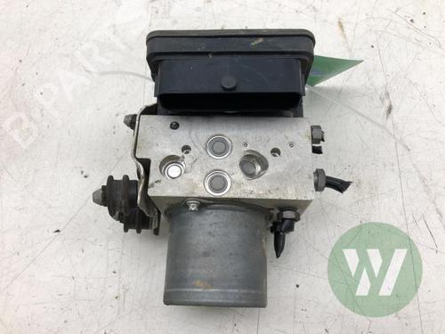 Used ABS pump ABS pump PORSCHE TAYCAN Cross Turismo (Y1B) 4S Performance Battery Plus (Y1BDB1) (571 hp) 39916032 39916032