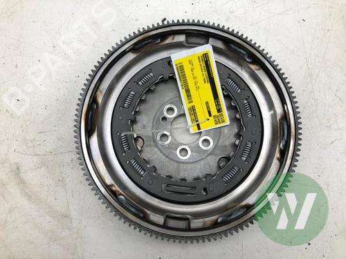 Used Flywheel Flywheel SKODA OCTAVIA IV Combi (NX5, PV5) 1.5 TSI (116 hp) 40093720 40093720