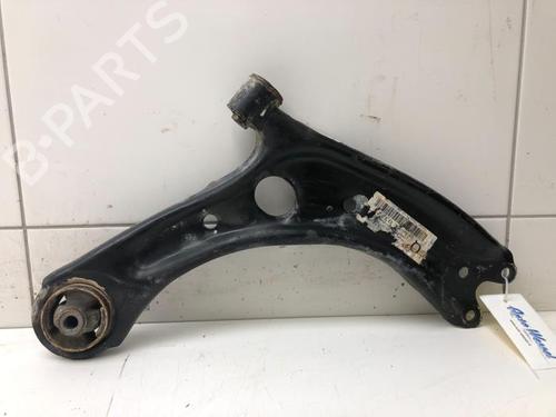 Used Right front suspension arm KIA SPORTAGE IV (QL, QLE) 1.6 CRDi (116 hp) 14575970