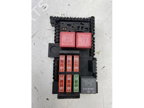 Used Fuse box MERCEDES-BENZ GLC (X253) 300 d 4-matic (253.919) (245 hp) 16111086