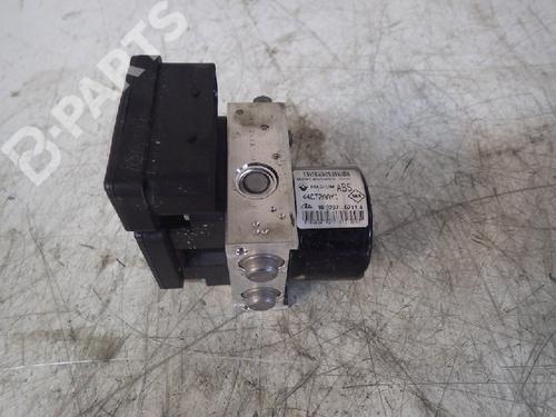 Abs pomp RENAULT TWINGO II (CN0_) 1.2 16V (CN04, CN0B) (75 hp) 4835489