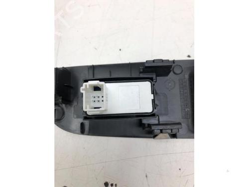 Switch OPEL CROSSLAND X / CROSSLAND (P17, P2QO) 1.2 (75) | BP23553937I30 