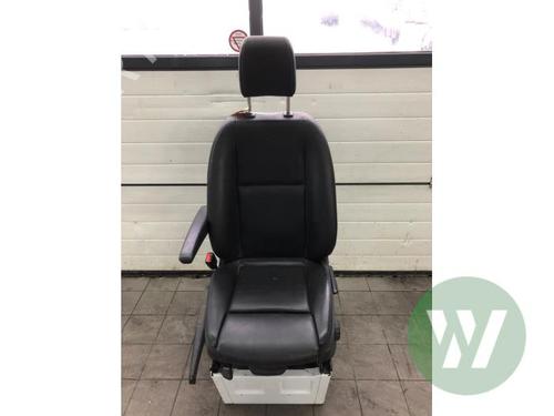 Used Left front seat Left front seat MERCEDES-BENZ SPRINTER 3,5-t Van (B907, B910) 317 CDI RWD (907.631, 907.633, 907.635, 907.637) (170 hp) 33619175 33619175