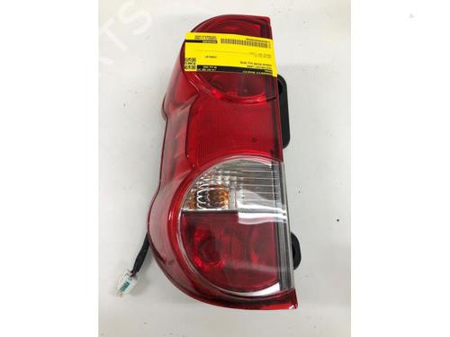 Piloto trasero izquierdo NISSAN NV200 Van 1.5 dCi 90 (M20, M20N, M20M) (90 hp) 31319038