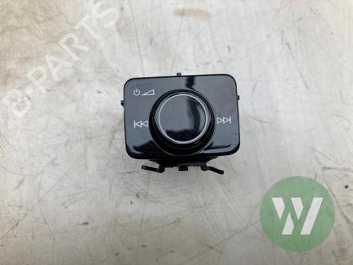 Used Switch Switch AUDI A5 Avant (FU5) 2.0 TDI (204 hp) 40113285 40113285