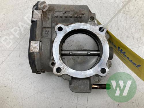 spjeldhus-jaguar-f-pace-x761-2015-32127023 main image