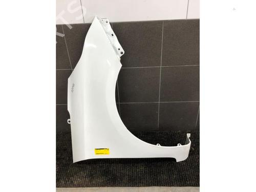 Used Right front fenders KIA CARENS IV 1.6 GDi (135 hp) 30126488