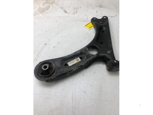 Used Left front suspension arm KIA CEED (CD) 1.4 (99 hp) 17644877