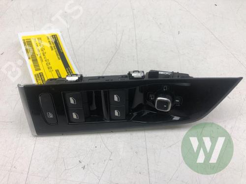 Used Switch Switch OPEL ASTRA L Sports Tourer (OV5) 1.2 (FRHNSL, FRHNSR) (131 hp) 39993090 39993090