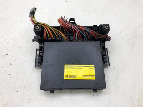 Used Fuse box MERCEDES-BENZ B-CLASS Sports Tourer (W245) B 200 CDI (245.208) (140 hp) 25451699