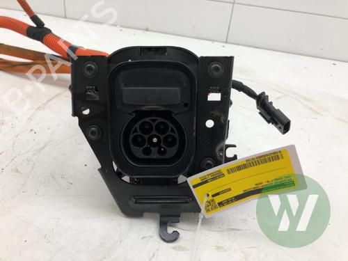 Used Electronic module Electronic module OPEL CORSA F (P2JO) Corsa-e (156 hp) 39915075 39915075