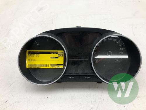 Display Display VW POLO V (6R1, 6C1) 1.4 TDI (90 hp) 33851644 33851644