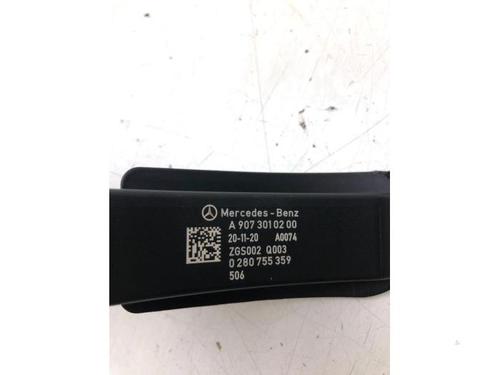 BP14577792I4 main image