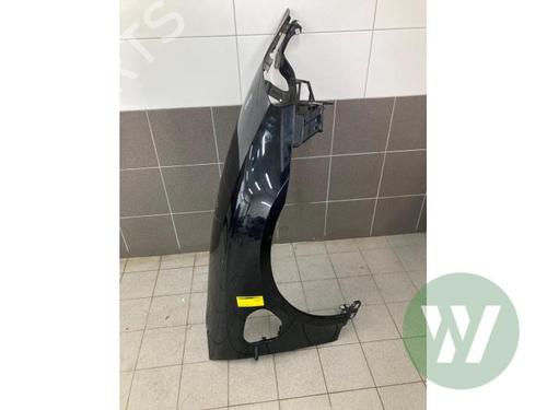 right-front-fenders-porsche-taycan-y1a-2019-39914746 main image