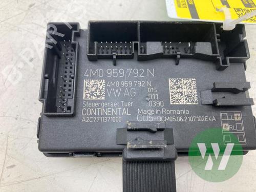 Electronic module PORSCHE TAYCAN (Y1A) 4S Performance Battery Plus (Y1ADB1) | BP39914855M83 - Image 2