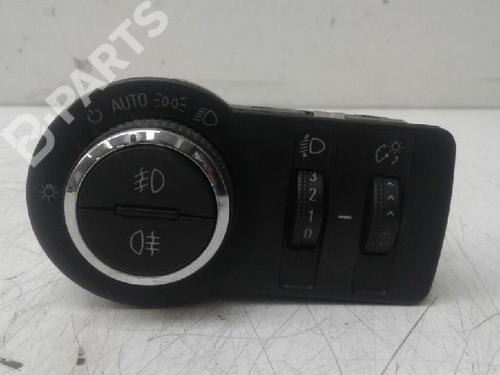 Used Headlight switch CHEVROLET CRUZE (J300) 2.0 CDI (150 hp) 5665737