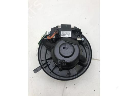 Heater blower motor VW GOLF VI (5K1) 1.4 TSI | BP20711298M62 