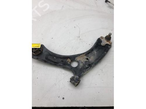 Used Left front suspension arm KIA SPORTAGE IV (QL, QLE) 1.6 CRDi Eco-Dynamics+ (116 hp) 23243353