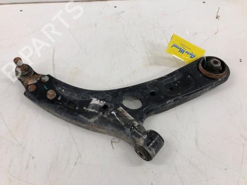 Used Right front suspension arm KIA CEE'D (JD) 1.4 CRDi 90 (90 hp) 29509011