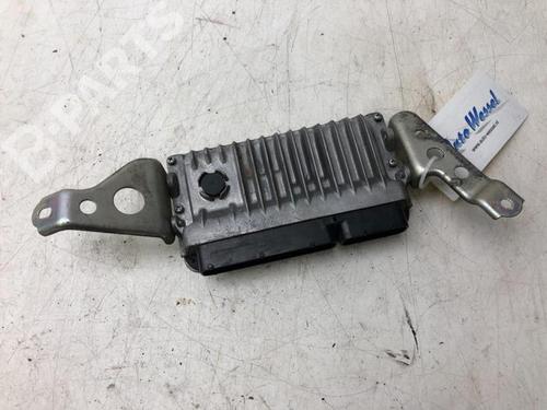 Used Engine control unit (ECU) TOYOTA YARIS (_P13_) 1.3 (NSP130_, NSP130) (99 hp) 10567177